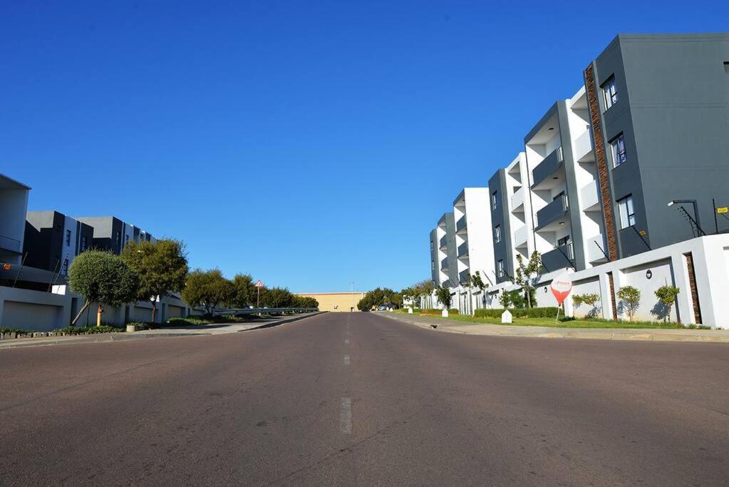 מידרנד The Ellipse Palazzo Apartment מראה חיצוני תמונה